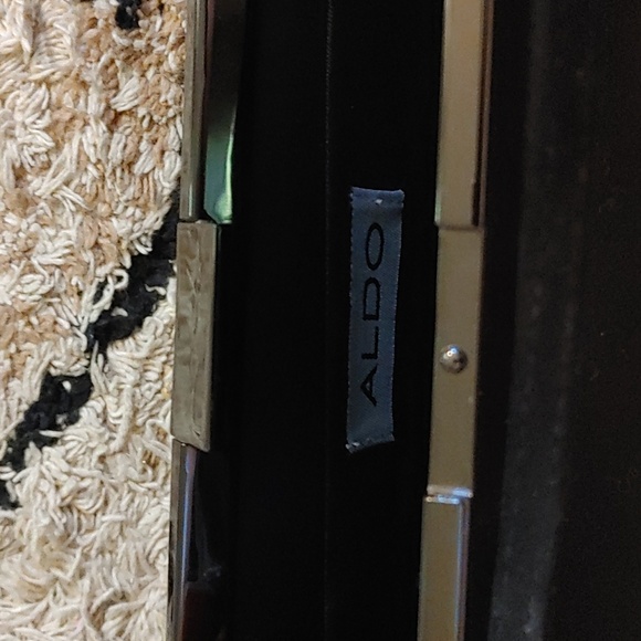 4 Formal Clutch Bags - Picture 13 of 13